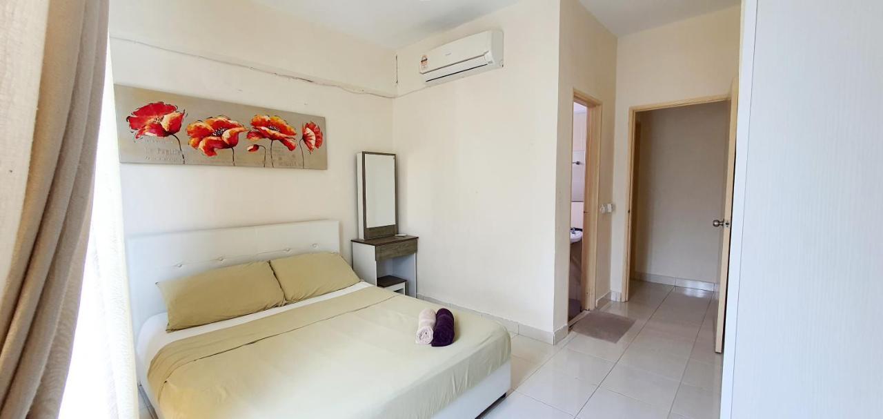 Leezahomestay Bayan Lepas Eksteriør billede