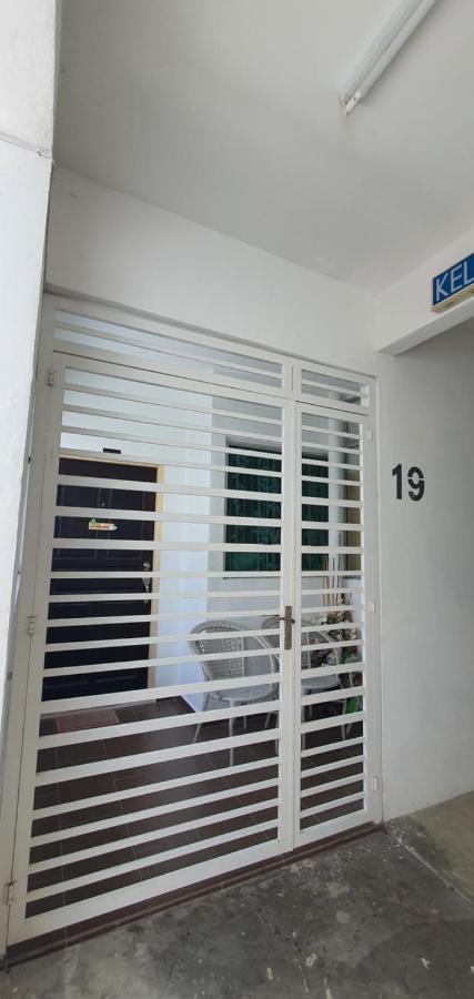 Leezahomestay Bayan Lepas Eksteriør billede